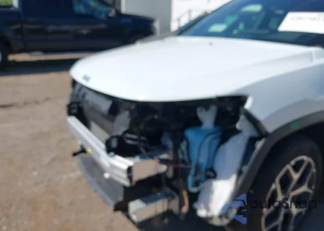 2025 Jeep Compass Limited 4X4 z USA, uszkodzony, nr VIN 3C4NJDCN5ST552388